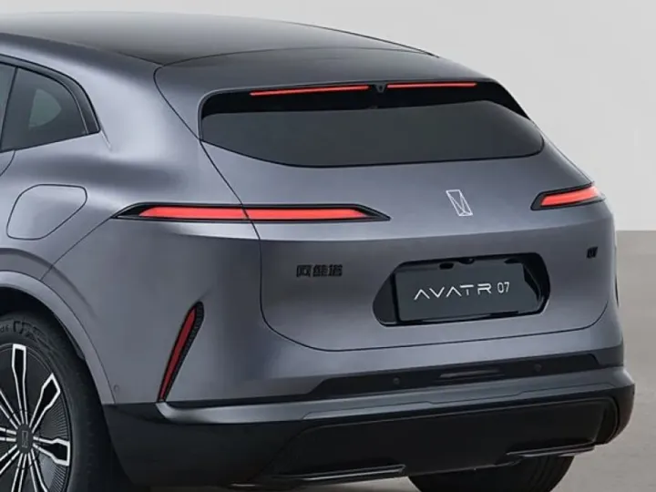 Состоялась премьера Avatr 07 — он станет самым дешевым авто бренда