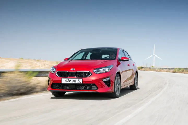 «ЗР»: как выбрать универсал Kia Ceed с пробегом за 1 млн рублей