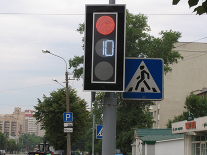 В Москве до конца года установят почти 100 плоских светофоров