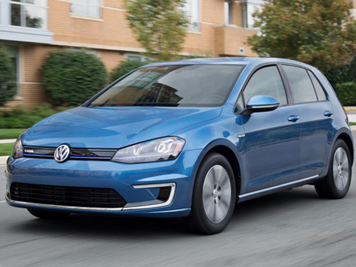 Volkswagen разработает универсальную батарею для гибридов