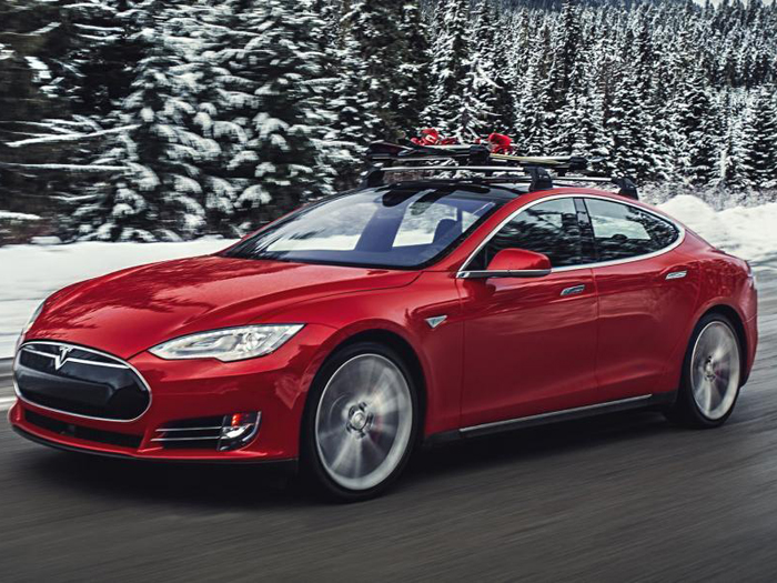 Tesla отзывает все автомобили Model S