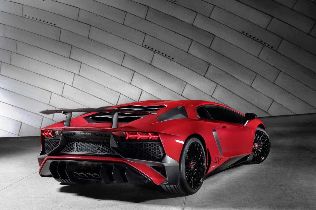 Lamborghini Aventador SV выпустят ограниченным тиражом