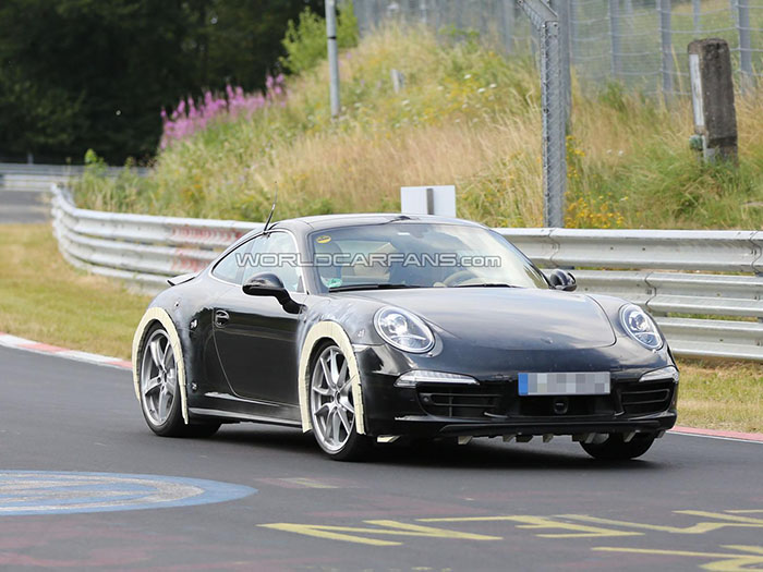 В семействе Porsche 911 может появится пополнение