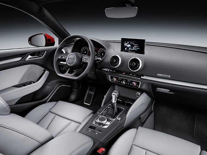 Audi представила обновленное семейство А3