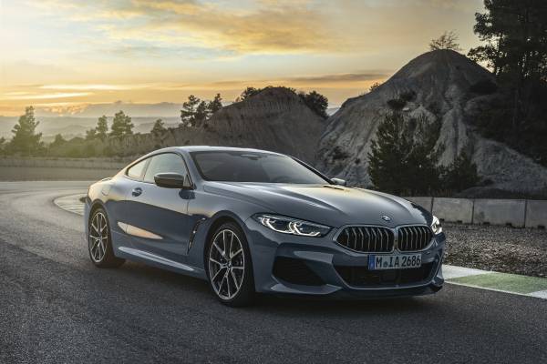 Объявлены рублевые цены на BMW 8-й серии