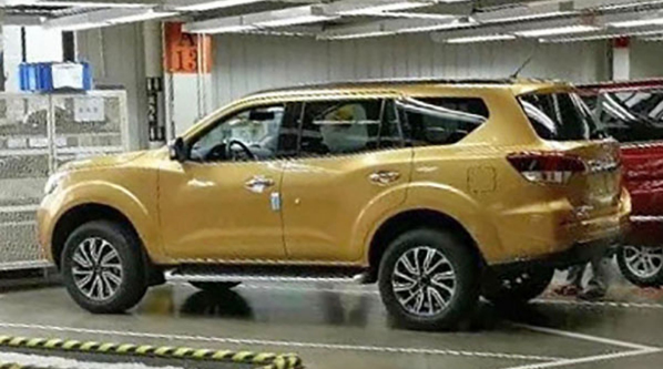 Фотошпионы заметили внедорожник Nissan Paladin во время тестов