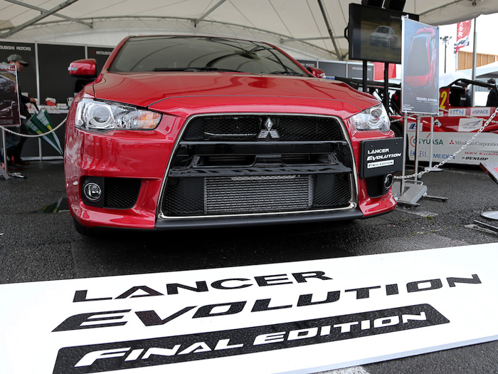 Mitsubishi представила «финальный» Lancer Evolution