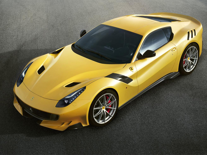 Ferrari будет выпускать гибридные спорткары