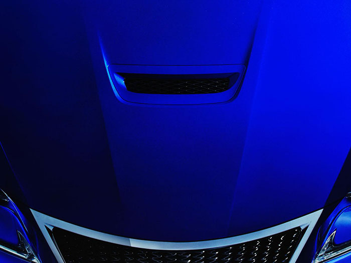 Lexus приоткрыл тайну над своим новым спорткаром