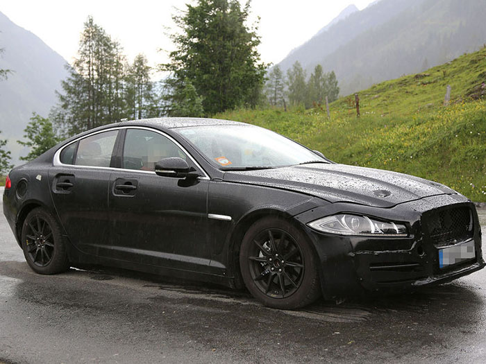 Седан Jaguar XS получит три типа кузова