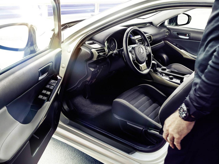 Lexus запускает версию Sport Edition для линейки IS и CT