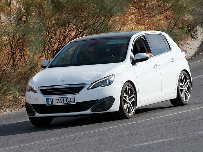 Peugeot начал тестировать «заряженный» 308