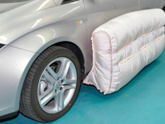 На машинах могут появиться внешние подушки безопасности