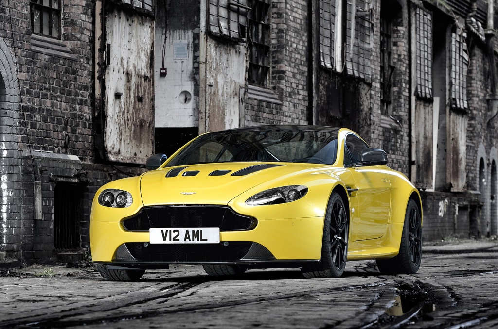 Aston Martin делает ставку на V12