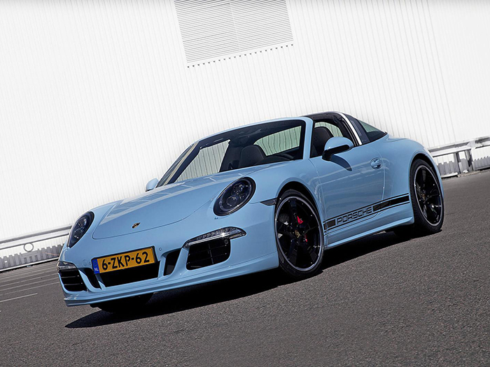 Porsche показал эксклюзивную версию 911 Targa