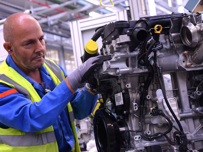 Peugeot выпустил 300 тысяч 3-цилиндровых турбодвигателей