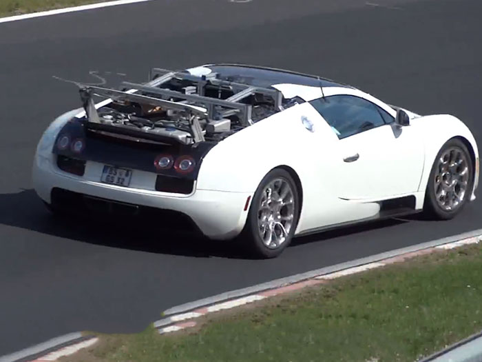 Bugatti тестирует неизвестный вариант Veyron 