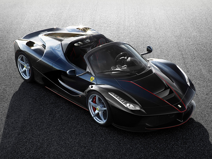 Ferrari показала открытую версию LaFerrari