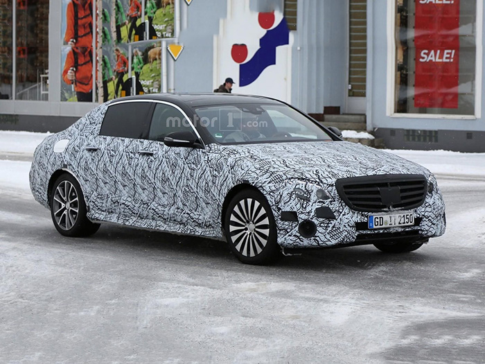 Mercedes-Benz привезет в Пекин удлиненный Е-класс
