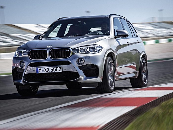 BMW объявила российские цены на «заряженные» X5 M и X6 M