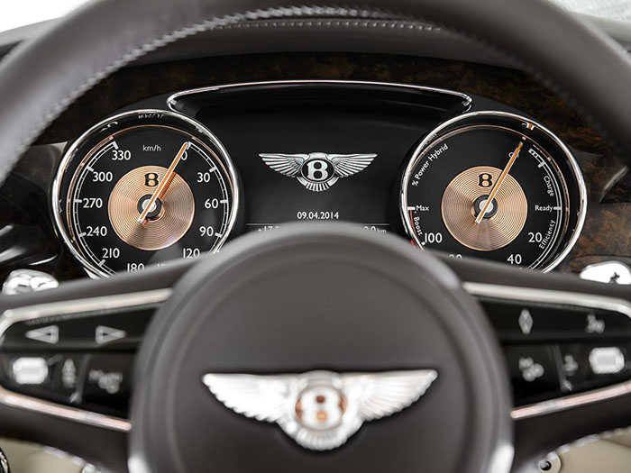 Bentley готовит две новых модели
