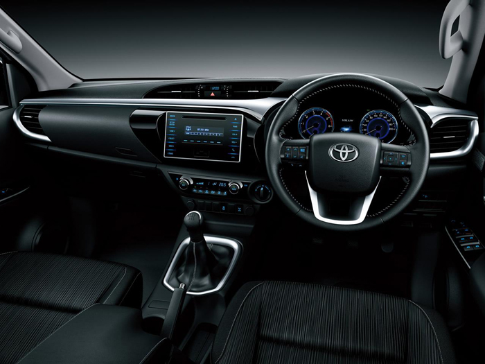 В России начались продажи обновленного Toyota Hilux