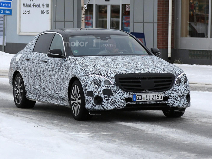 Mercedes-Maybach E-класса тестируют в условиях холода