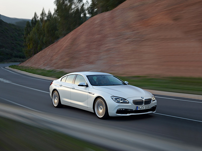 BMW рассекретила обновленную «шестерку»