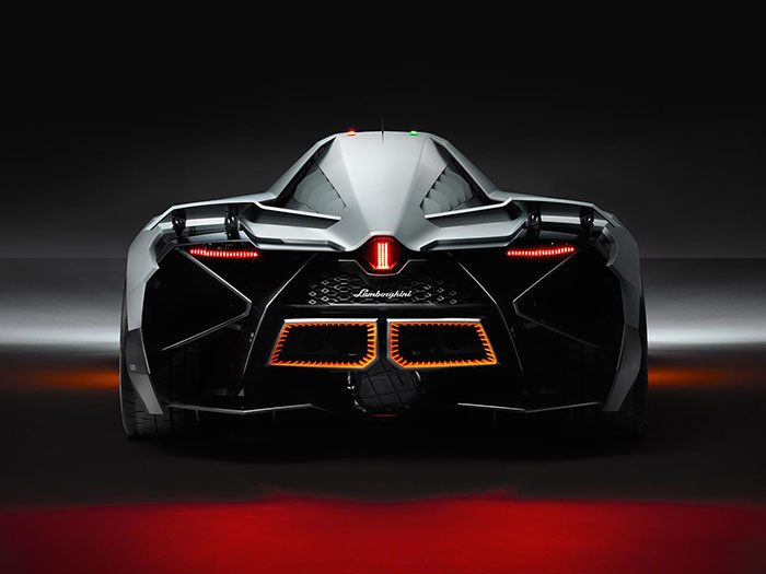 Lamborghini готовит суперкар для эгоистов