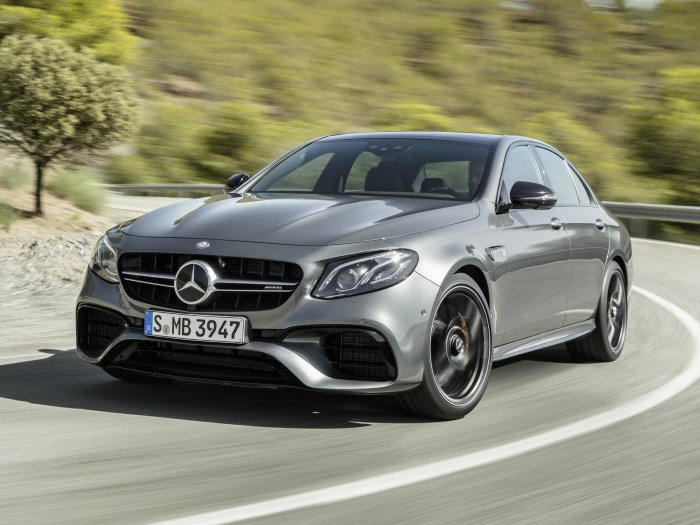 Названа стоимость самых мощных Mercedes-Benz E-класса