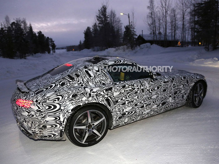 Mercedes приступил к зимним испытанием купе AMG GT 