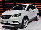 Opel показал обновленную Mokka